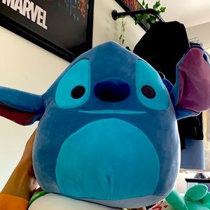 Brand new stitch squishmallow